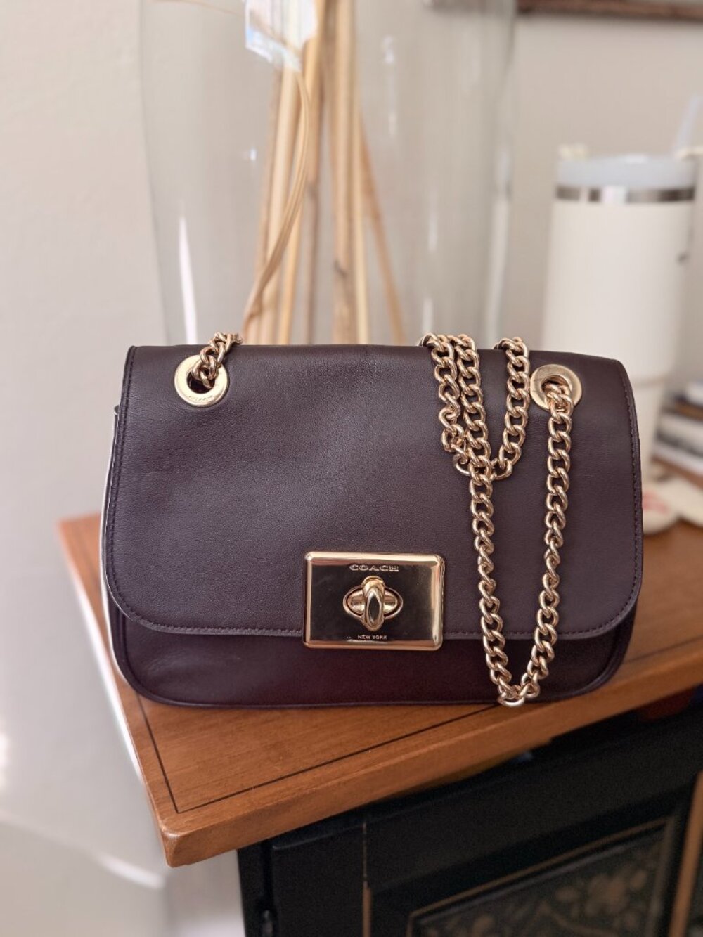 [READ DESCRIPTION] Coach Burgundy Leather Gold Chain Shoulder Crossbody Bag